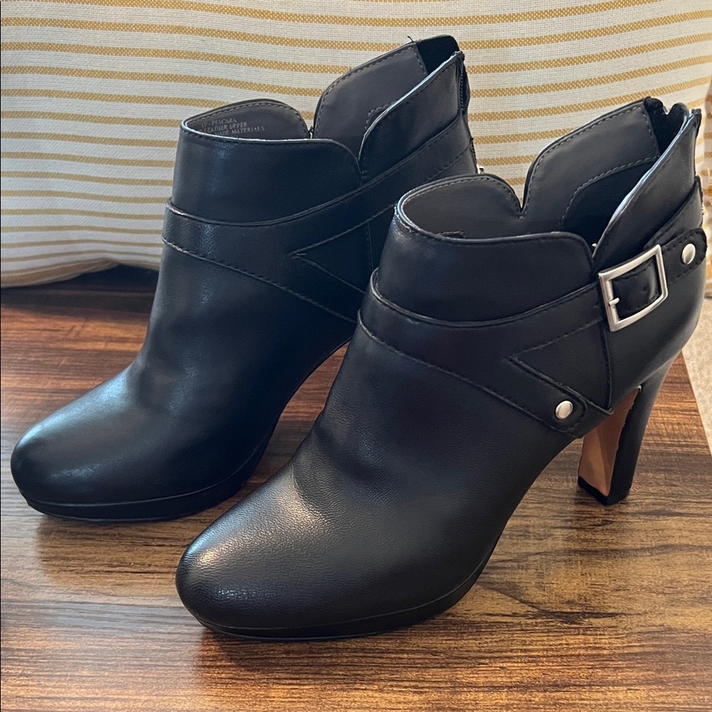 Adrienne Vittadini Black Ankle Booties with Strap Detail